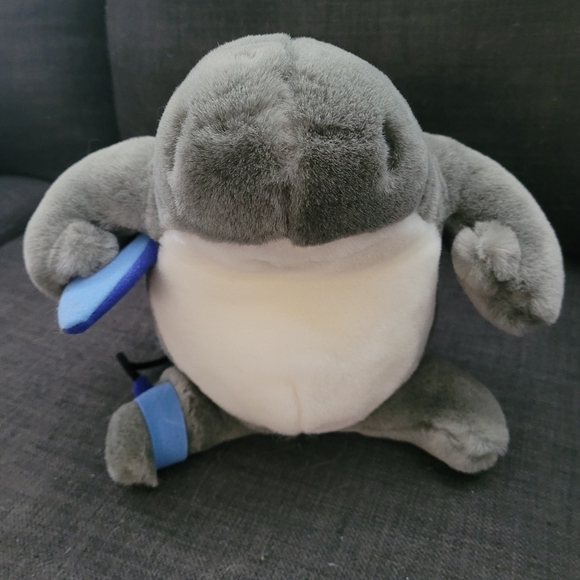 Sharka stuffed animal - Picture 1 of 6